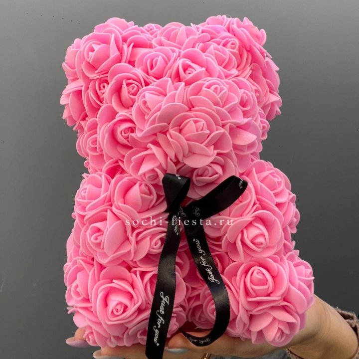 Игрушка медведь из розовых роз в Москве