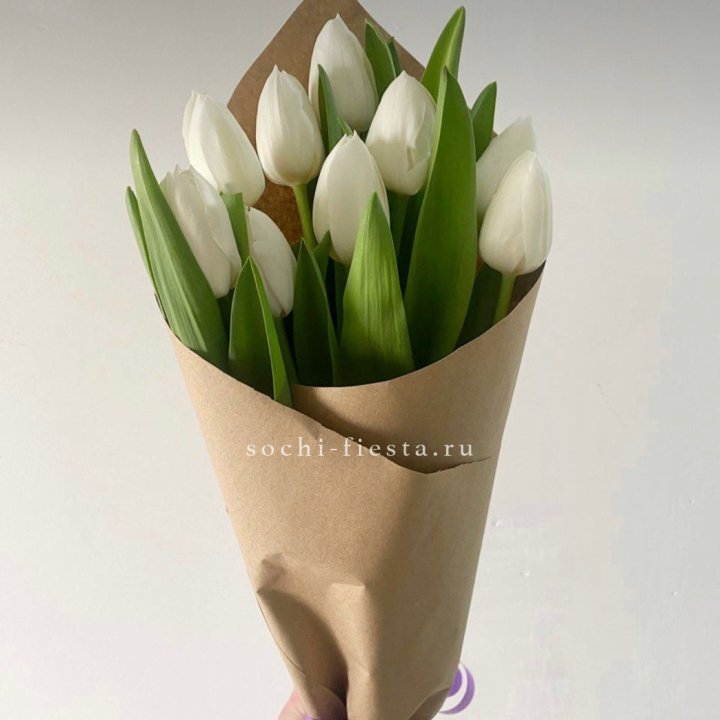Букет белых тюльпанов в Москве