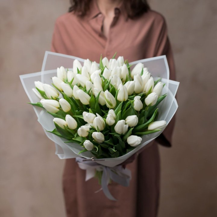 51 белый тюльпан в Москве